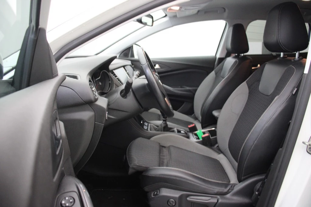Hoofdafbeelding Opel Grandland X