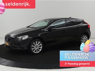 Volvo V40 2.0 T3 Momentum | Origineel NL | Stoelverwarming |  Navigatie | Bluetooth | Climate control | Parkeerhulp | Cruise control