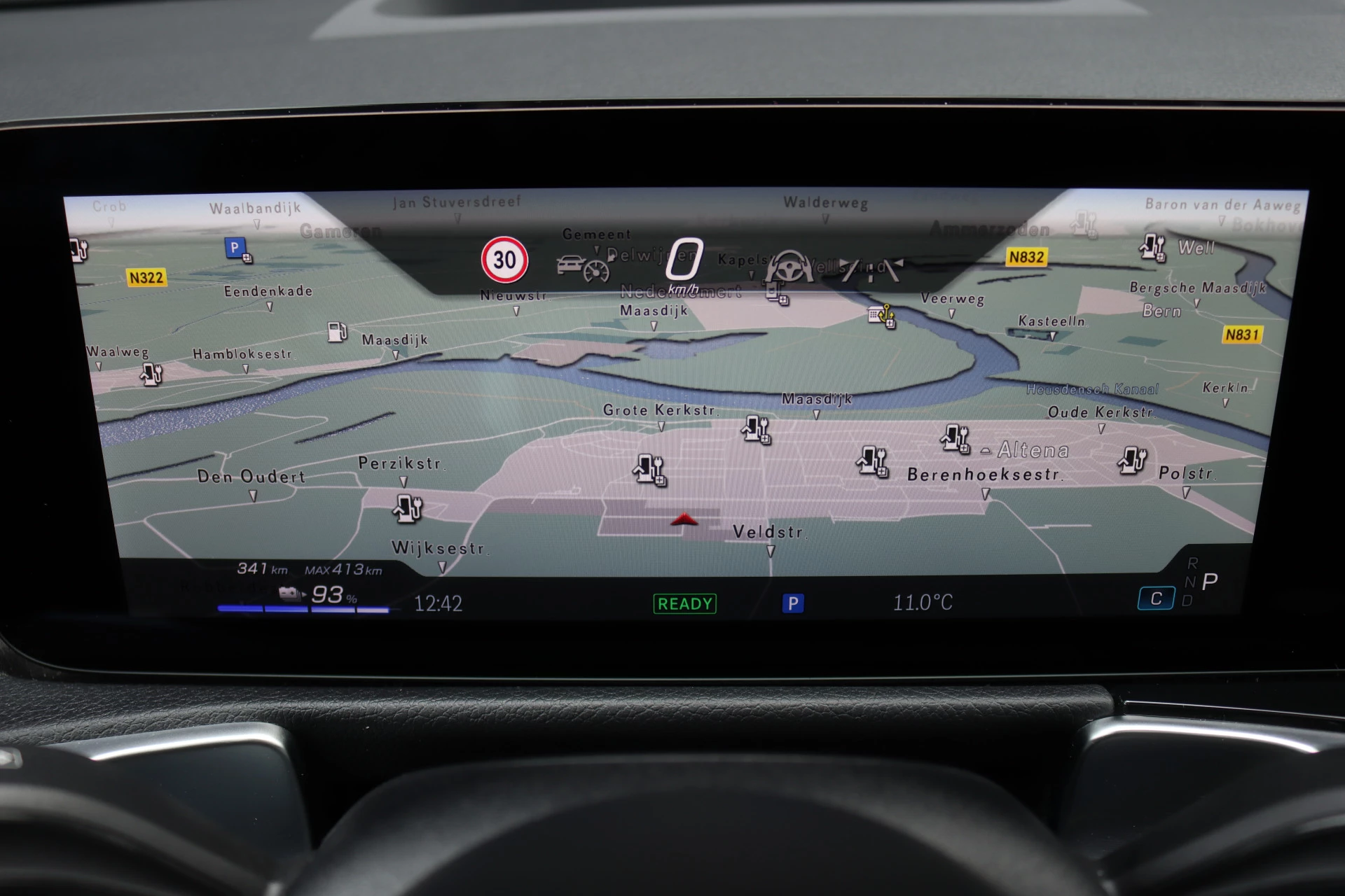 Hoofdafbeelding Mercedes-Benz EQB