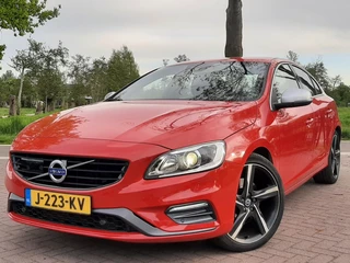 Hoofdafbeelding Volvo S60 Volvo S60 2.0 T6 AWD R-design 225KW 306PK Airco Cruise-Control Half-Leder Navigatie Bluetooth