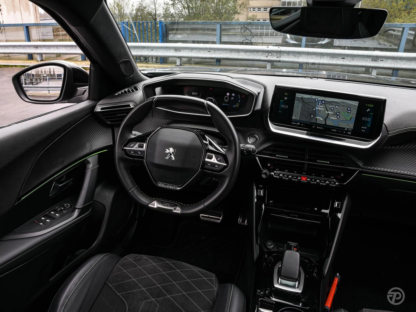 Hoofdafbeelding Peugeot e-2008