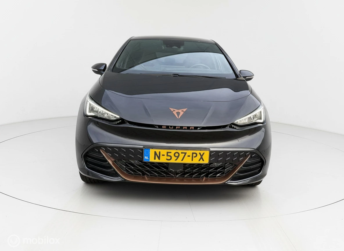 Hoofdafbeelding CUPRA Born