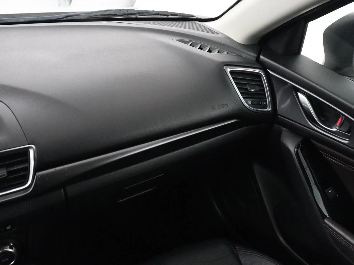 Hoofdafbeelding Mazda 3