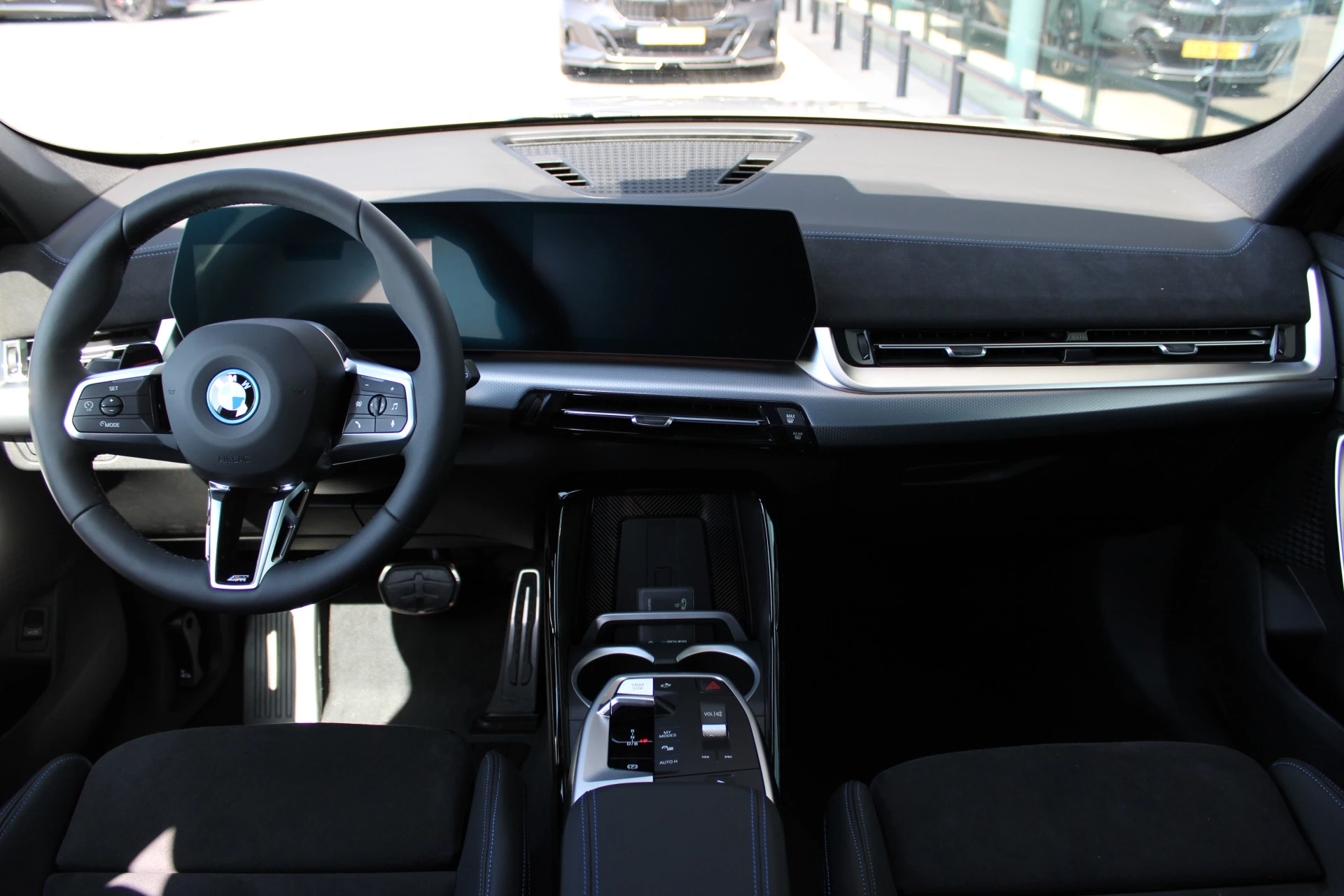 Hoofdafbeelding BMW iX1