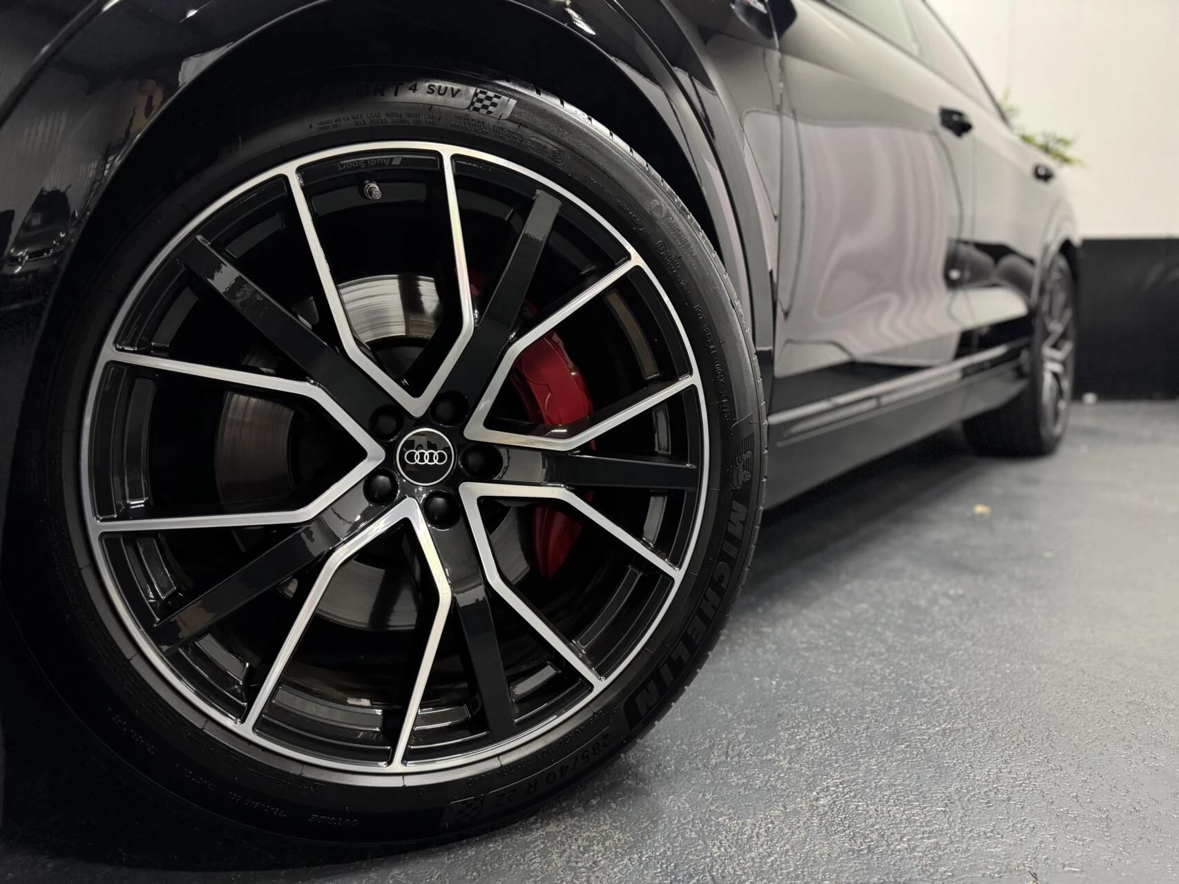 Hoofdafbeelding Audi Q8