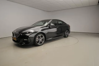 BMW 2 Serie Gran Coupe 218i Handbak !! | M-Sportpakket | LED | Navigatie | M-Zetels | Stoelverwarming | DAB | Harman-kardon sound | Alu 18 inch