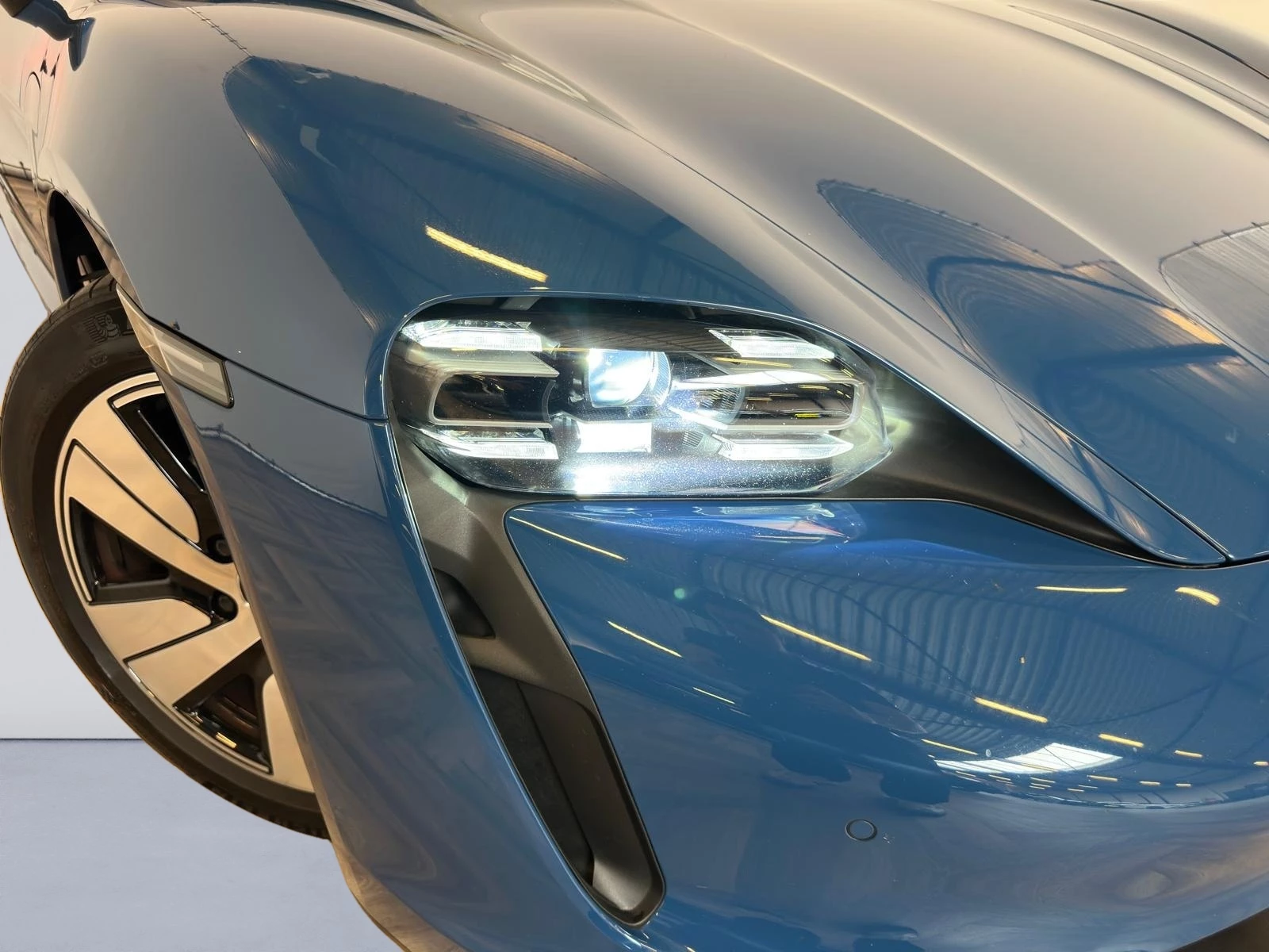 Hoofdafbeelding Porsche Taycan