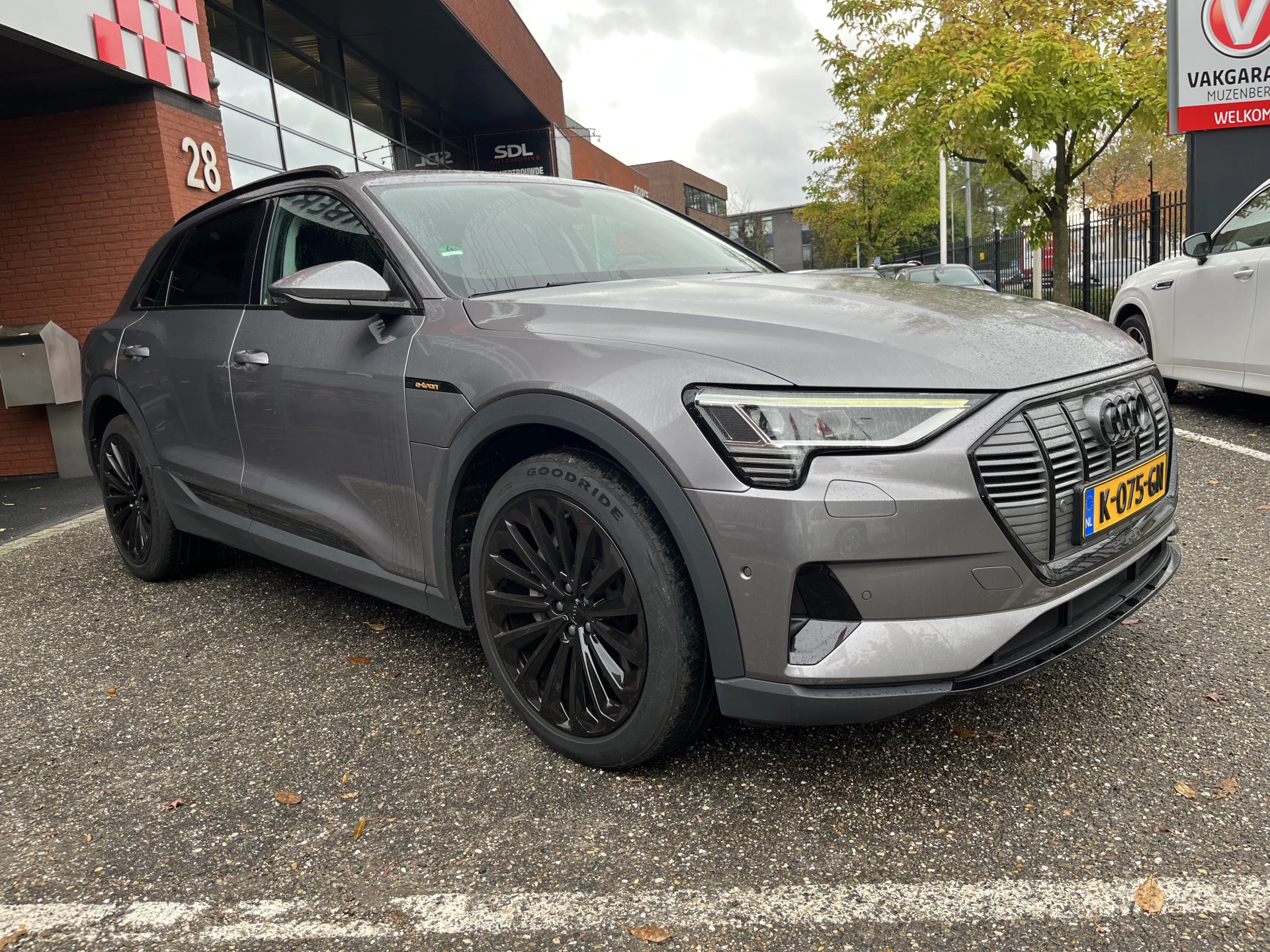Hoofdafbeelding Audi e-tron