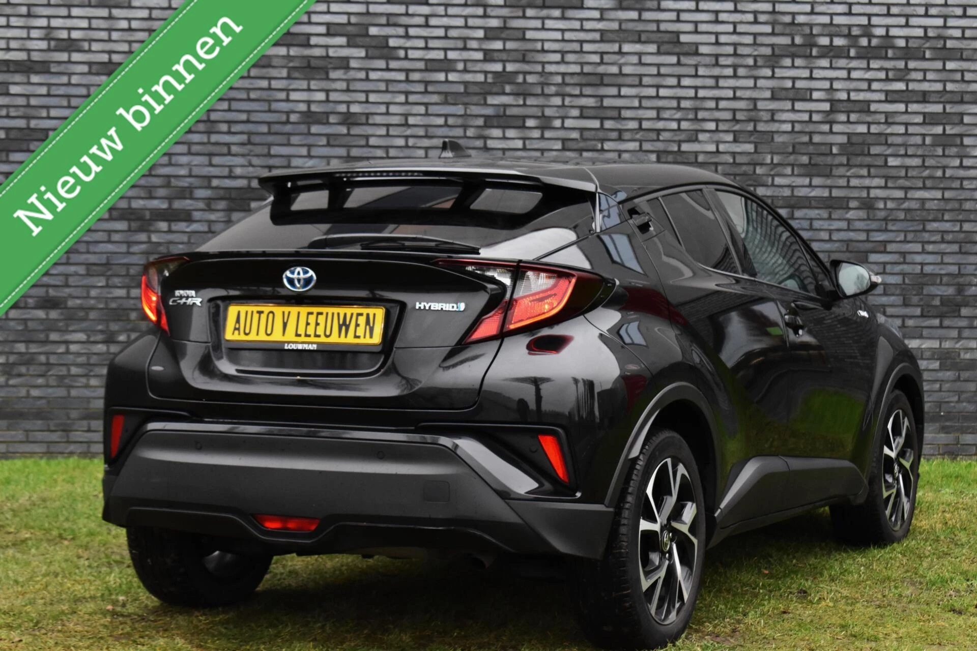 Hoofdafbeelding Toyota C-HR