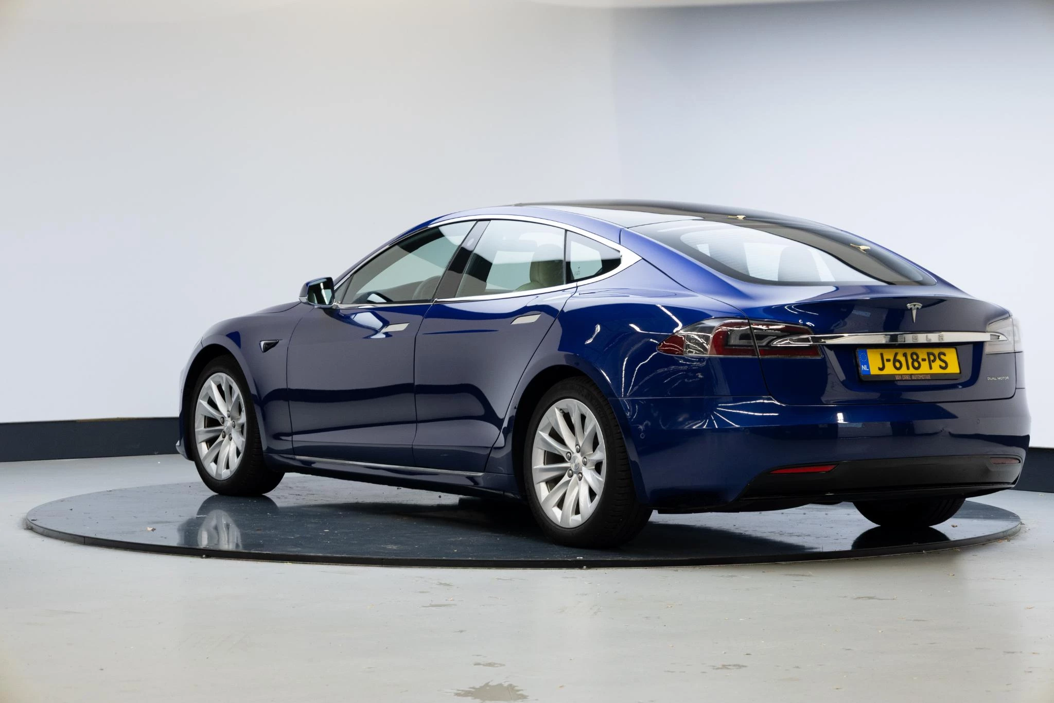 Hoofdafbeelding Tesla Model S