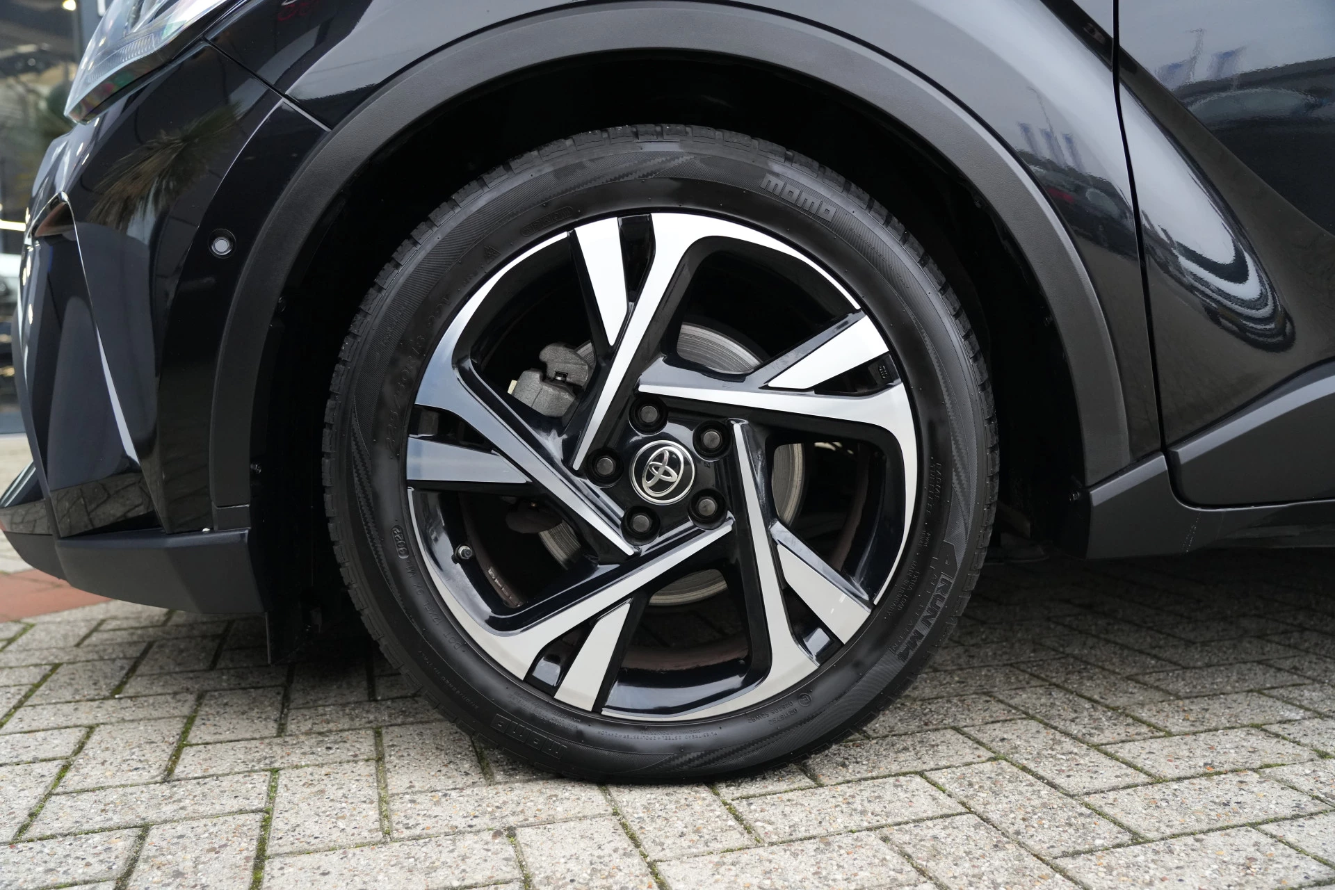 Hoofdafbeelding Toyota C-HR