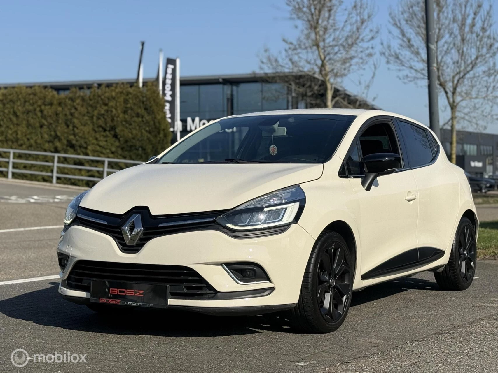 Hoofdafbeelding Renault Clio