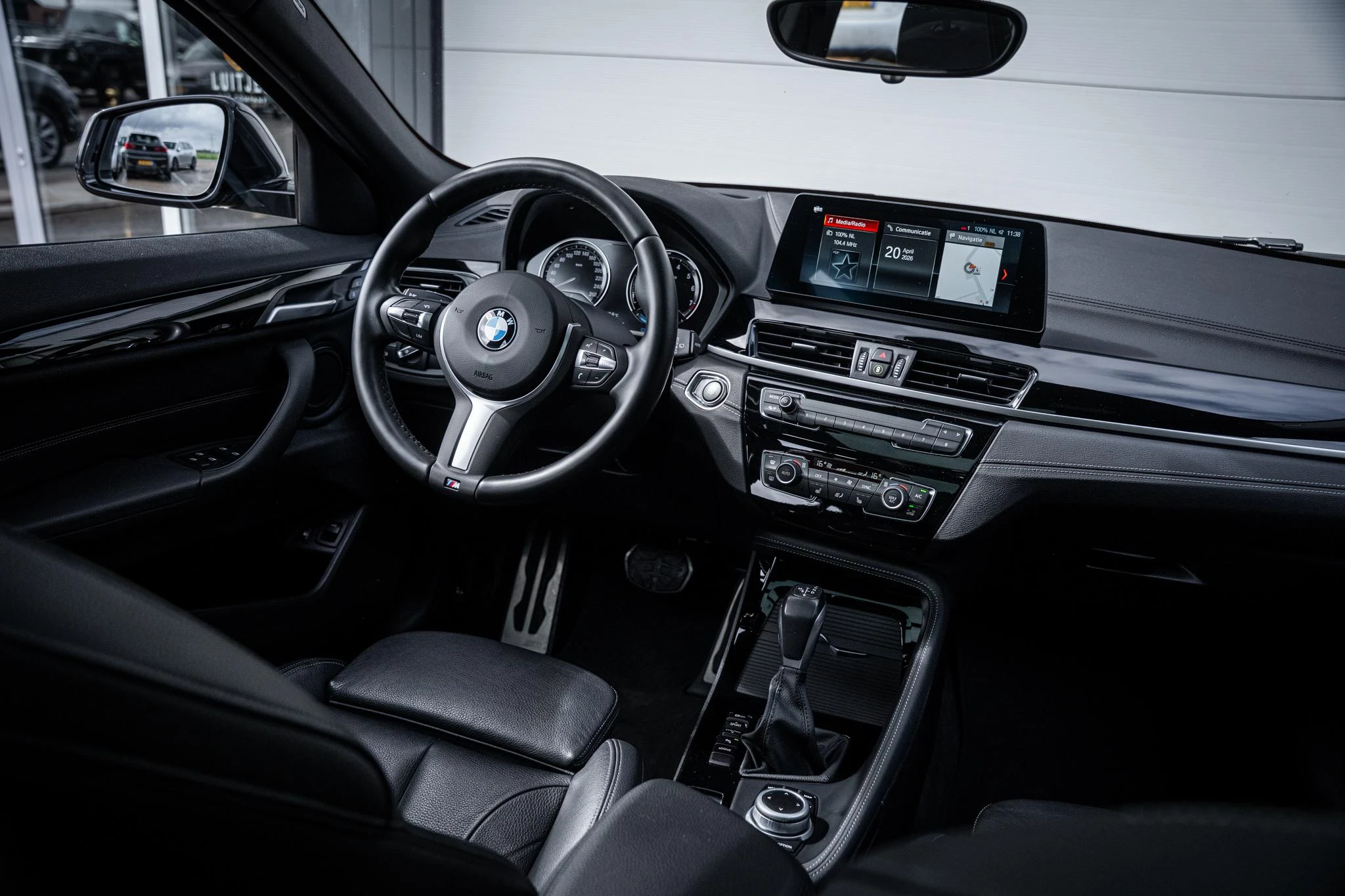 Hoofdafbeelding BMW X2