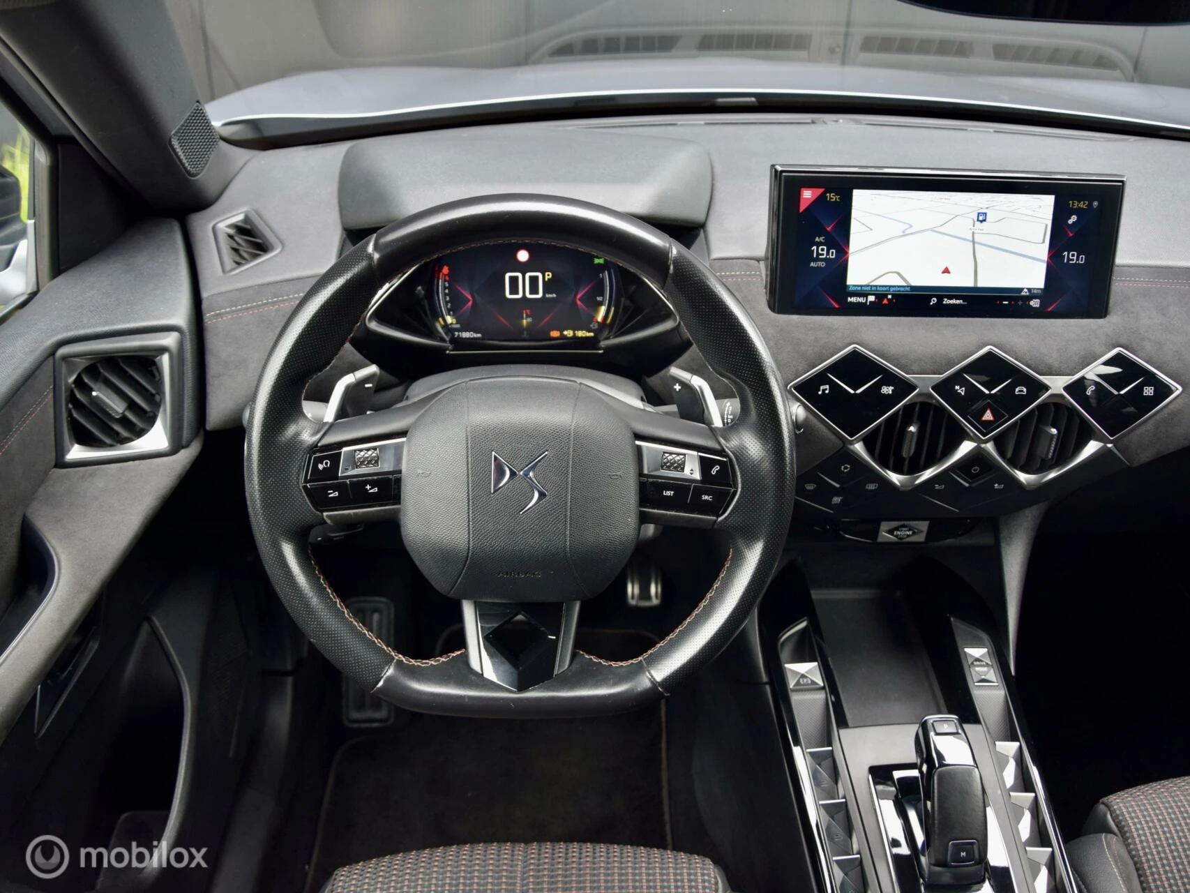 Hoofdafbeelding DS DS 3