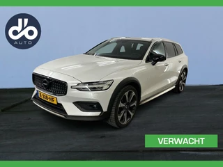 Volvo V60 Cross Country 2.0 B5 AWD  Pro