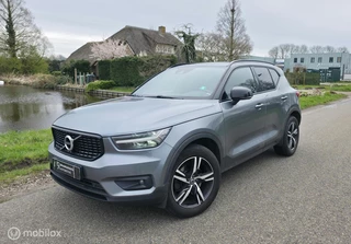 Volvo XC40 2.0 T4 R-Design / Trekhaak / Navi / Camera / Luxe