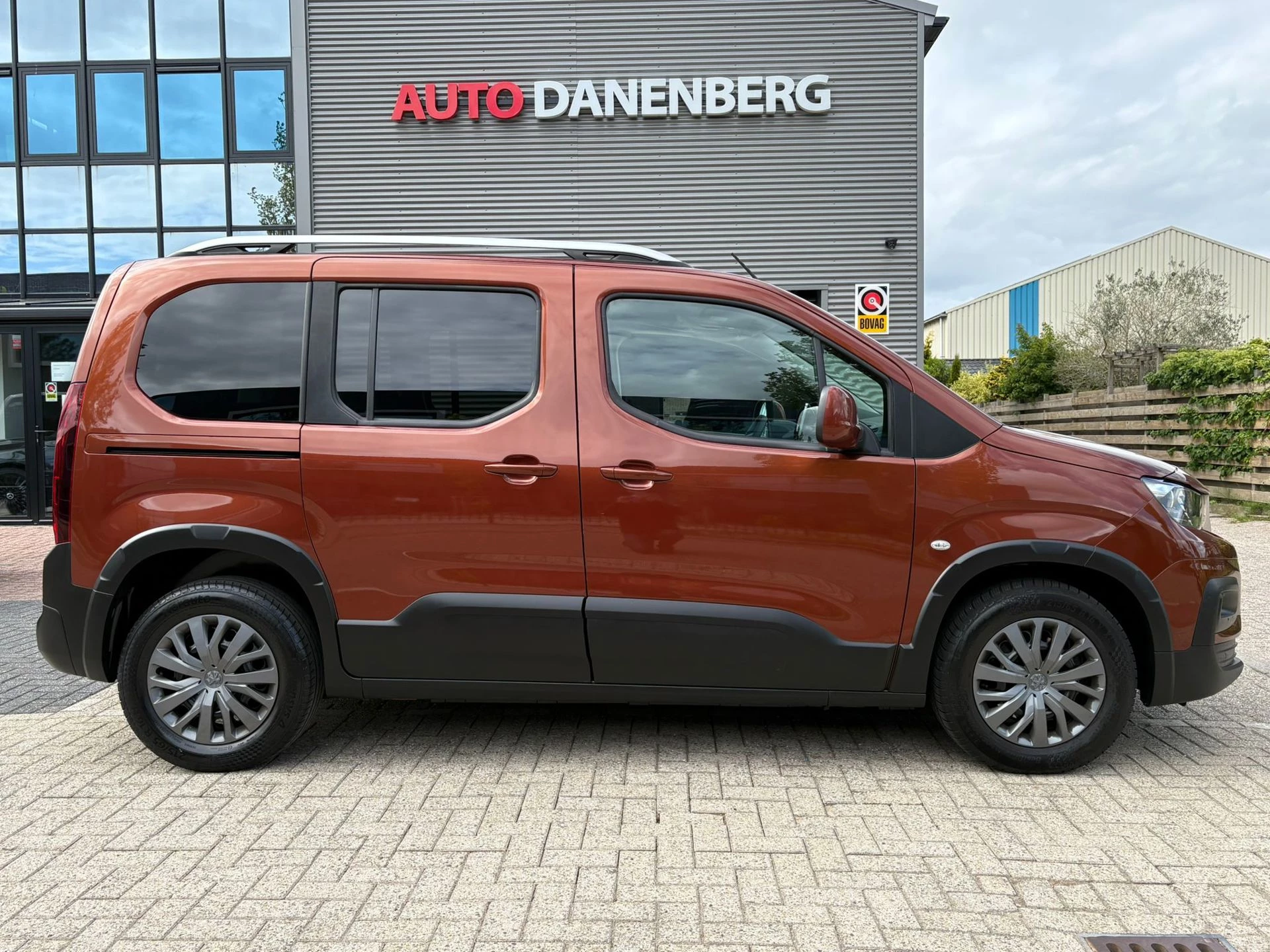 Hoofdafbeelding Peugeot Rifter