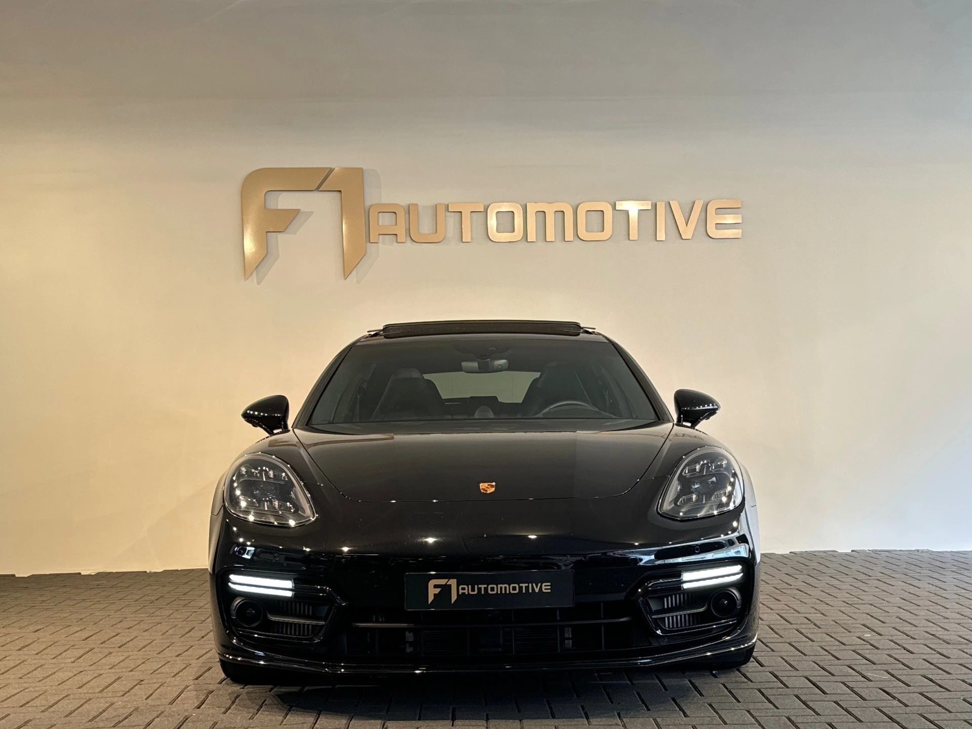 Hoofdafbeelding Porsche Panamera