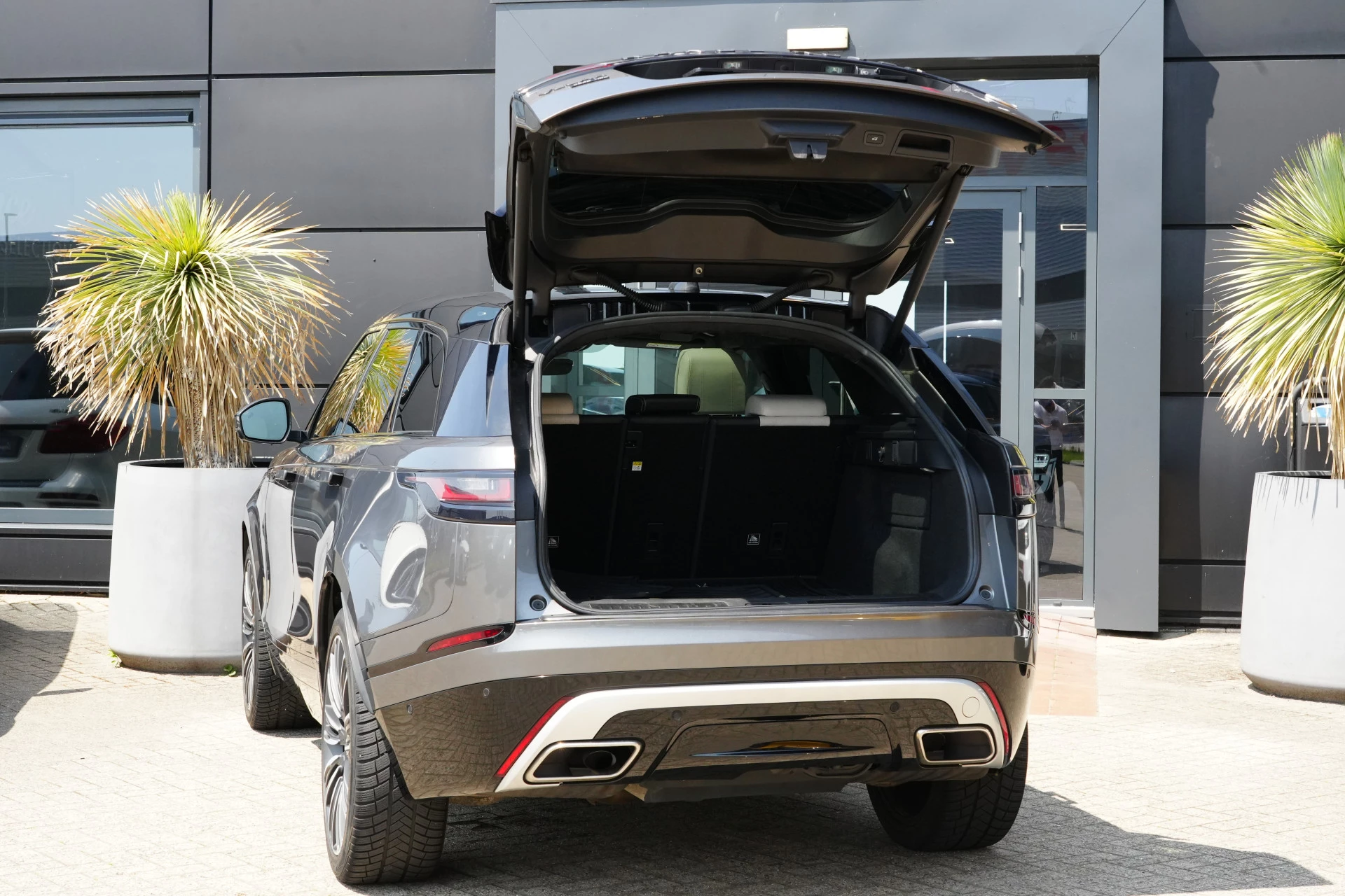 Hoofdafbeelding Land Rover Range Rover Velar