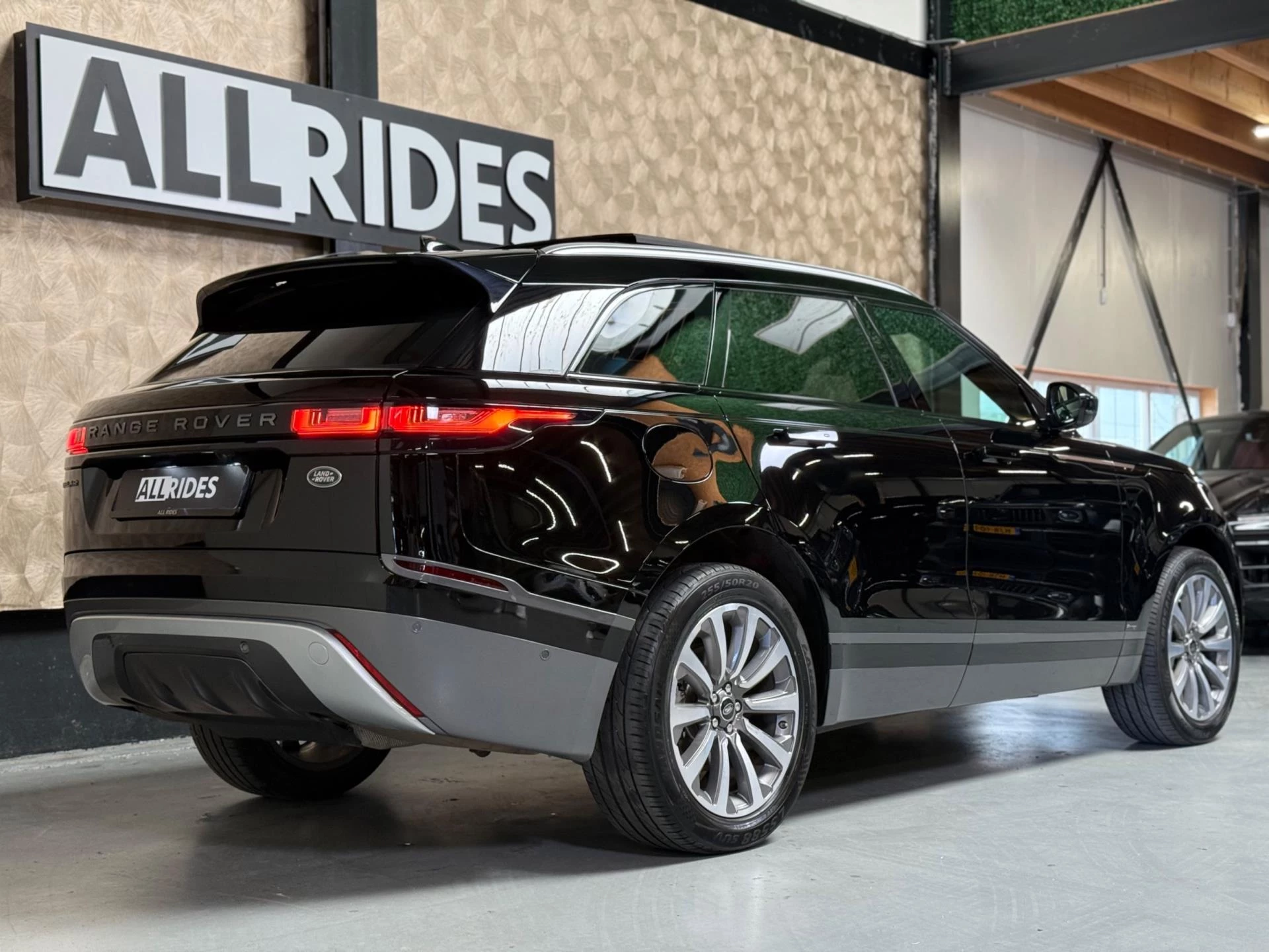 Hoofdafbeelding Land Rover Range Rover Velar