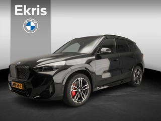 BMW iX1 eDrive20 M-Sportpakket / Trekhaak / Panoramadak / Harman-Kardon / Getint glas / Alu wielen 19 inch