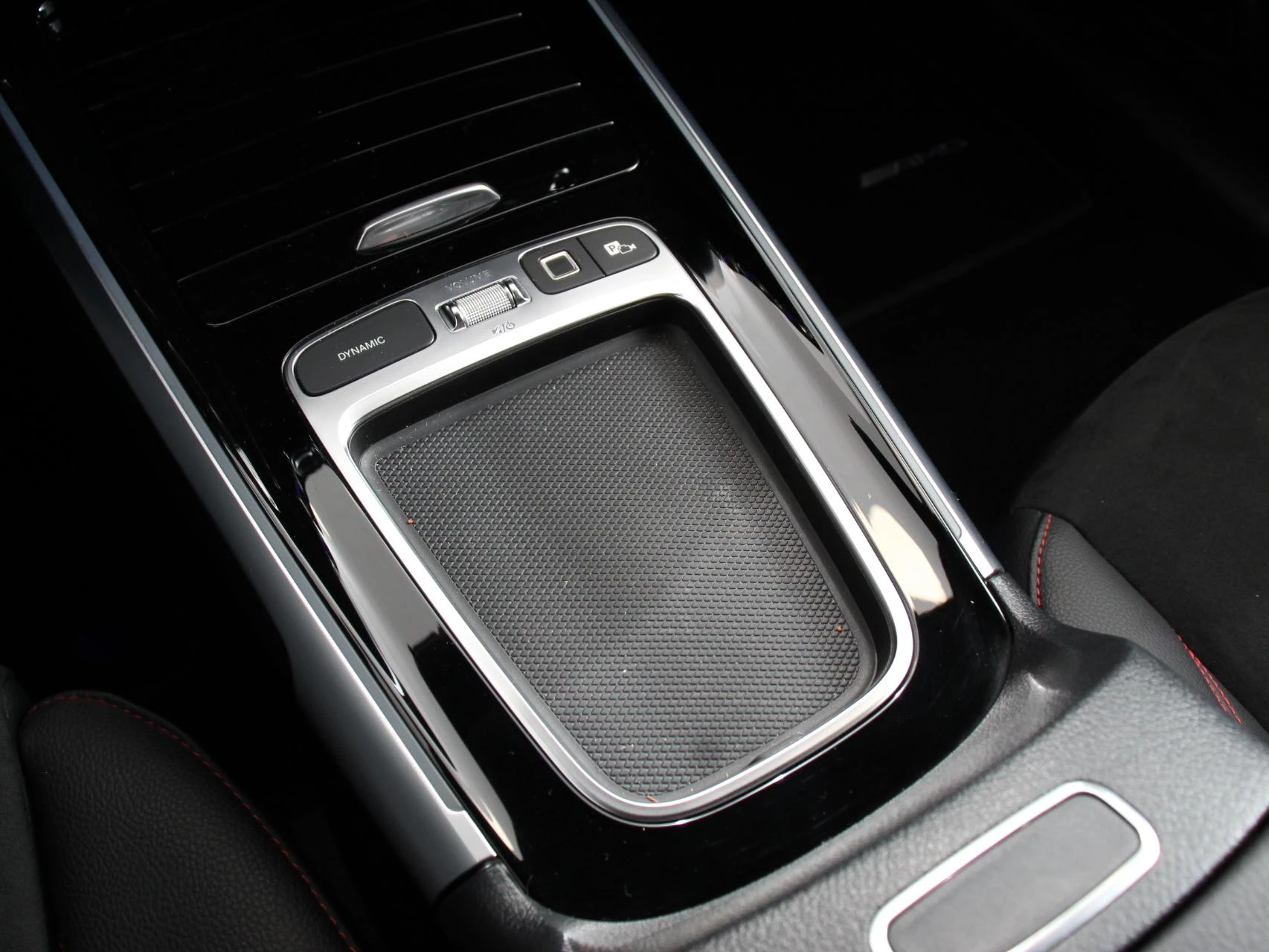 Hoofdafbeelding Mercedes-Benz EQB