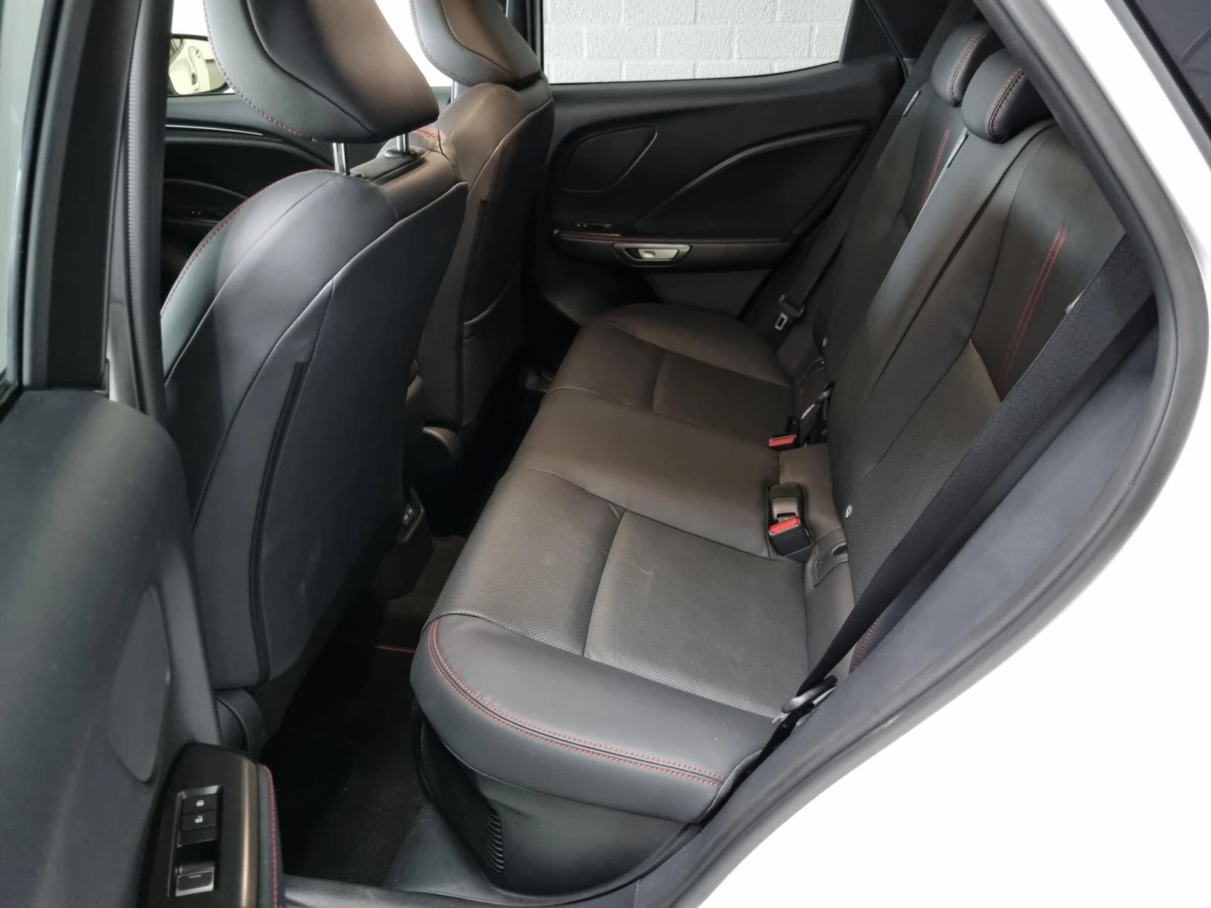 Hoofdafbeelding Lexus LBX