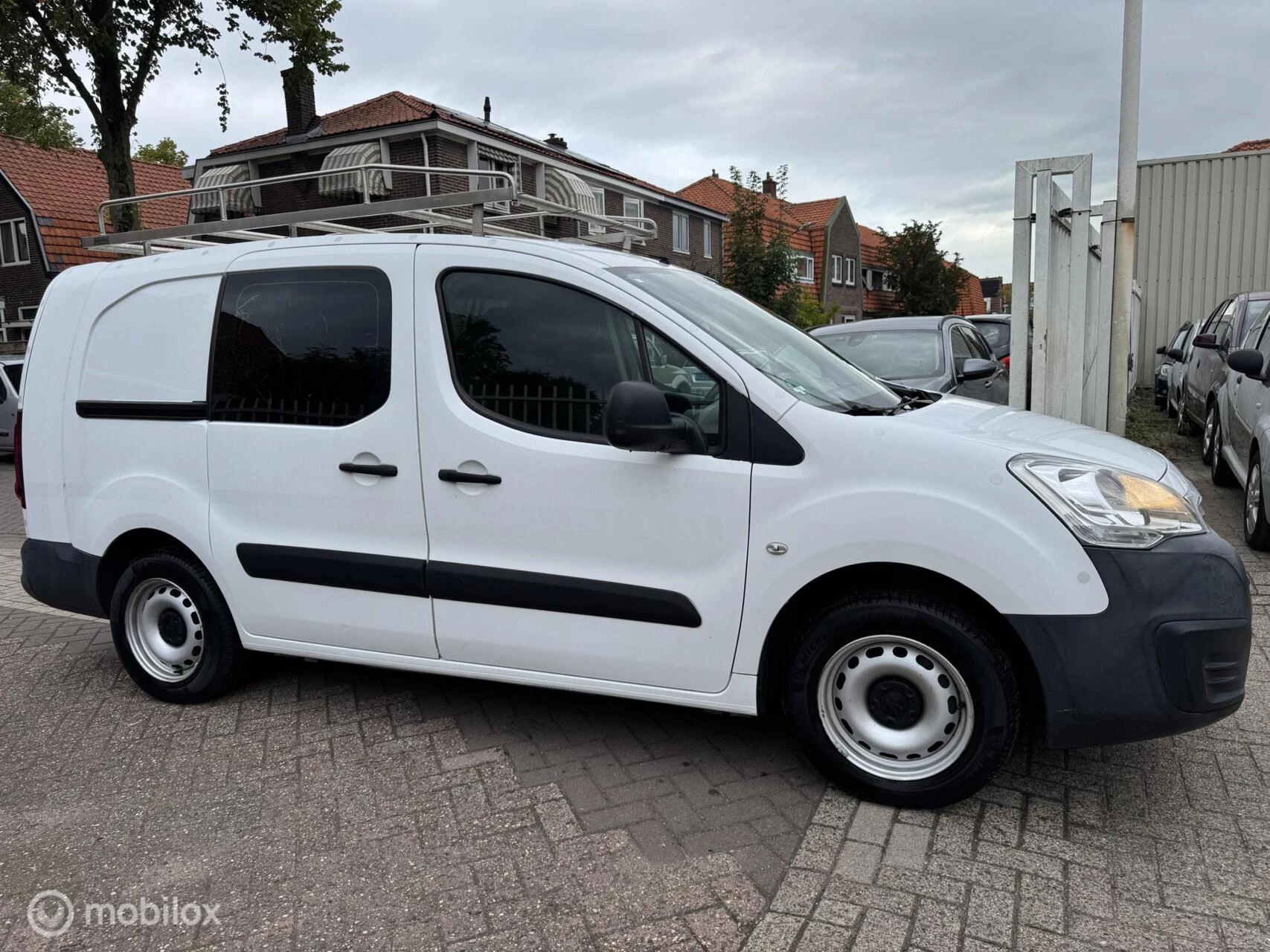 Hoofdafbeelding Peugeot Partner