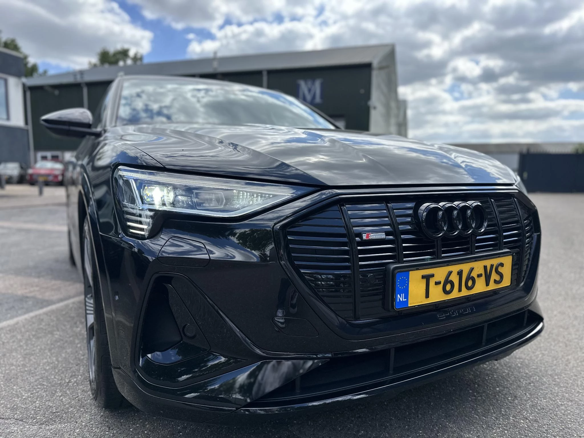 Hoofdafbeelding Audi e-tron