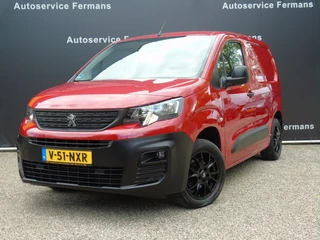 Peugeot Partner 1.2i 110PK - 2020 - 59DKM - airco 3 zits - Trekhaak