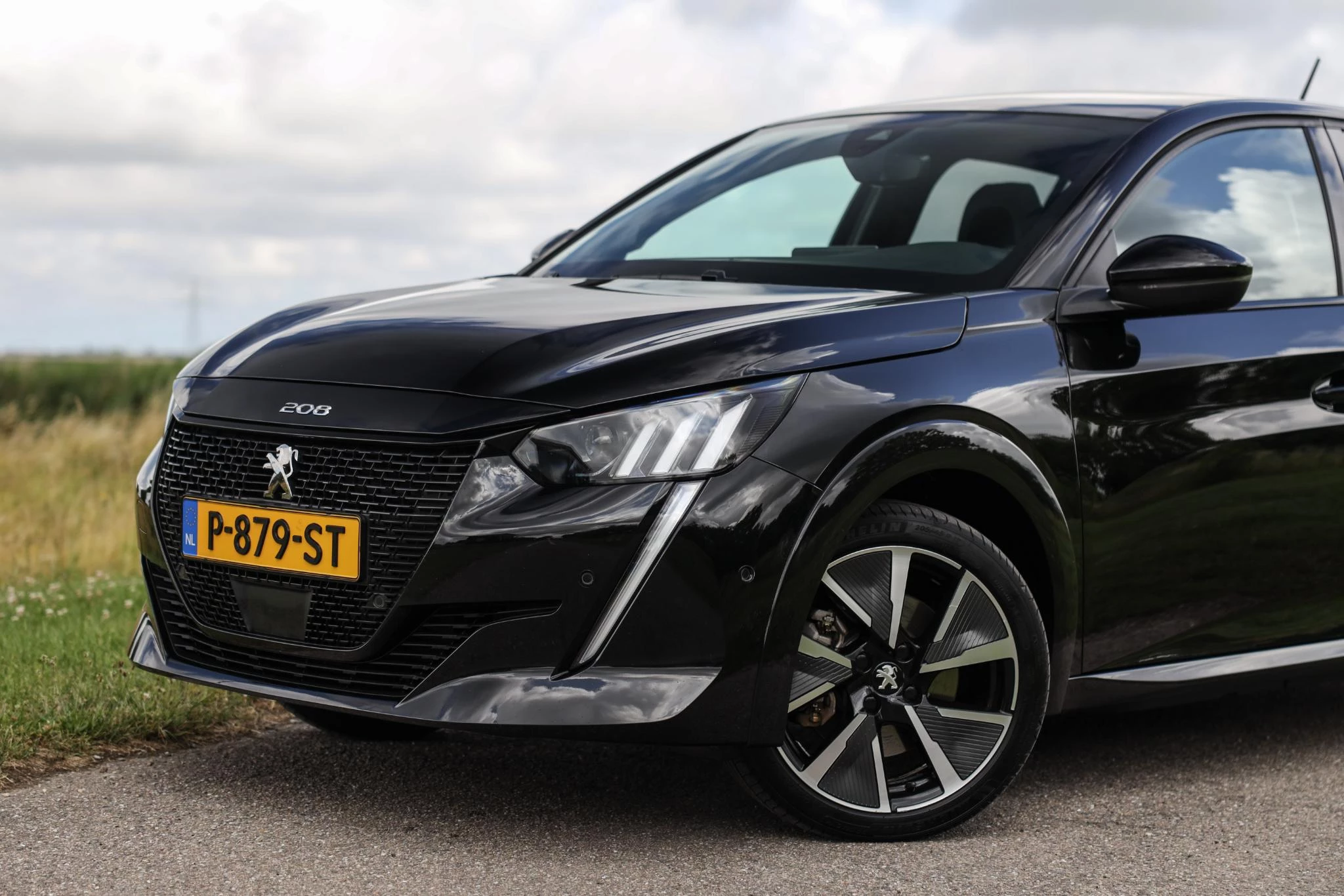 Hoofdafbeelding Peugeot e-208