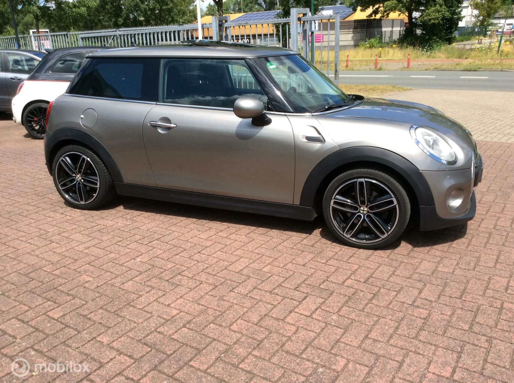 Hoofdafbeelding MINI One