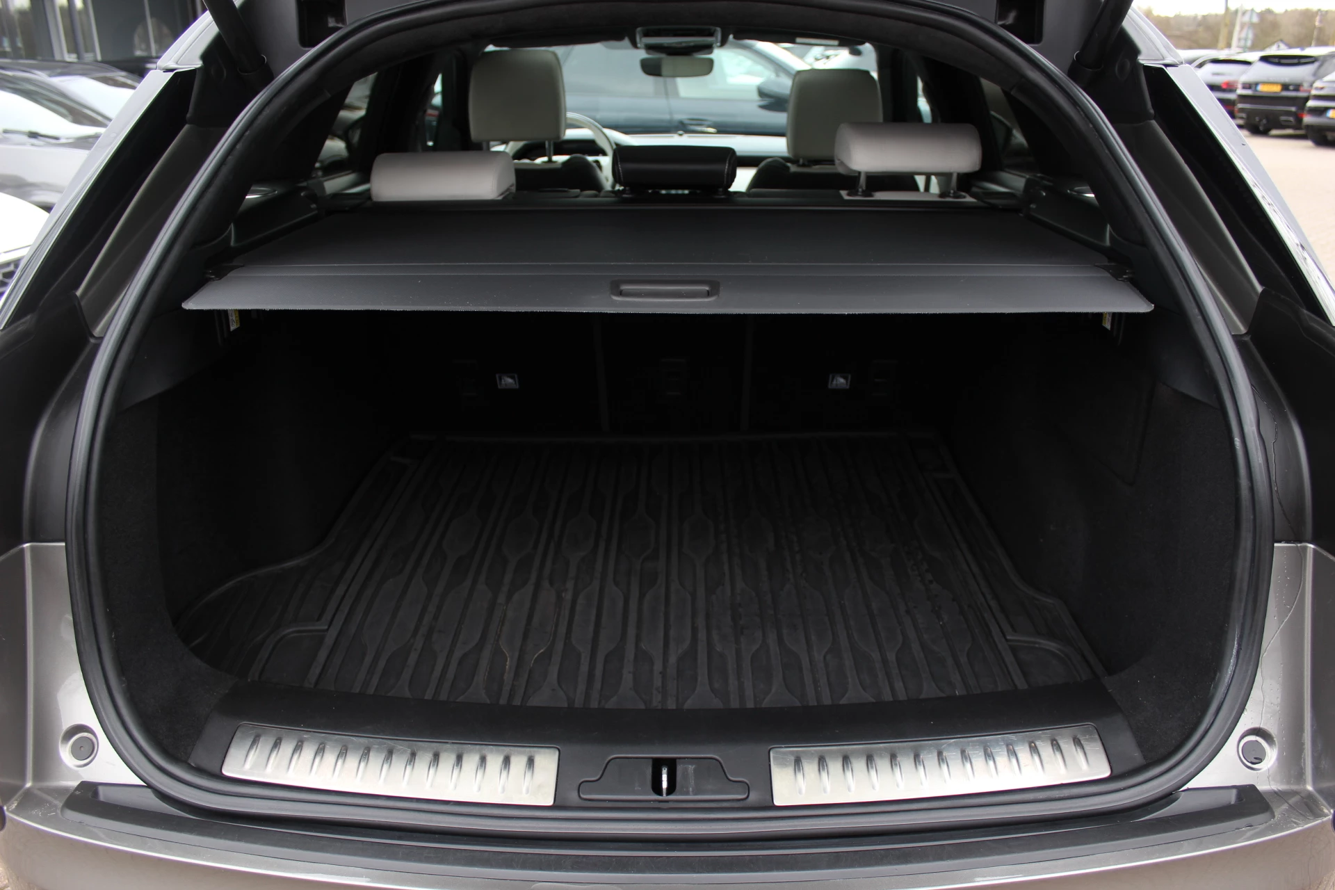 Hoofdafbeelding Land Rover Range Rover Velar