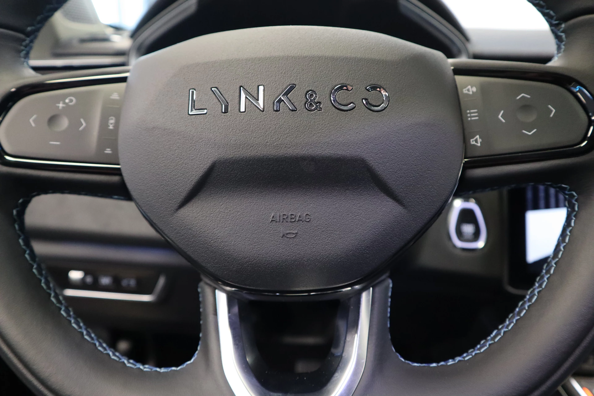 Hoofdafbeelding Lynk & Co 01