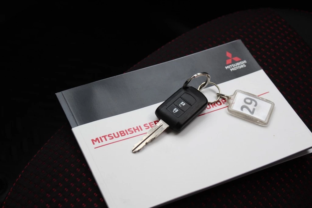 Hoofdafbeelding Mitsubishi Space Star