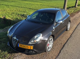 Alfa Romeo Giulietta 1.7 TBi QV 235pk / leder / airco / navi