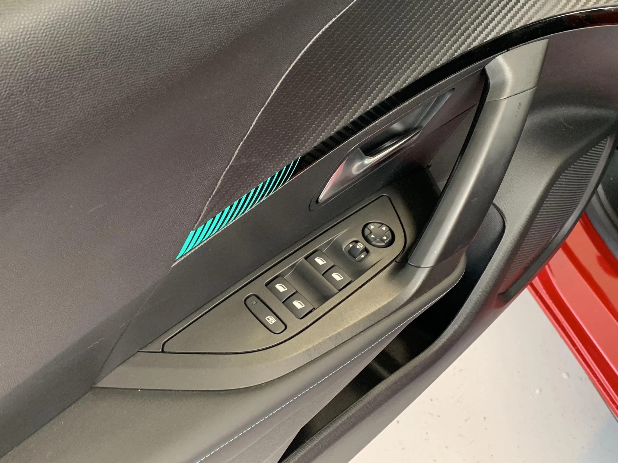 Hoofdafbeelding Peugeot e-2008