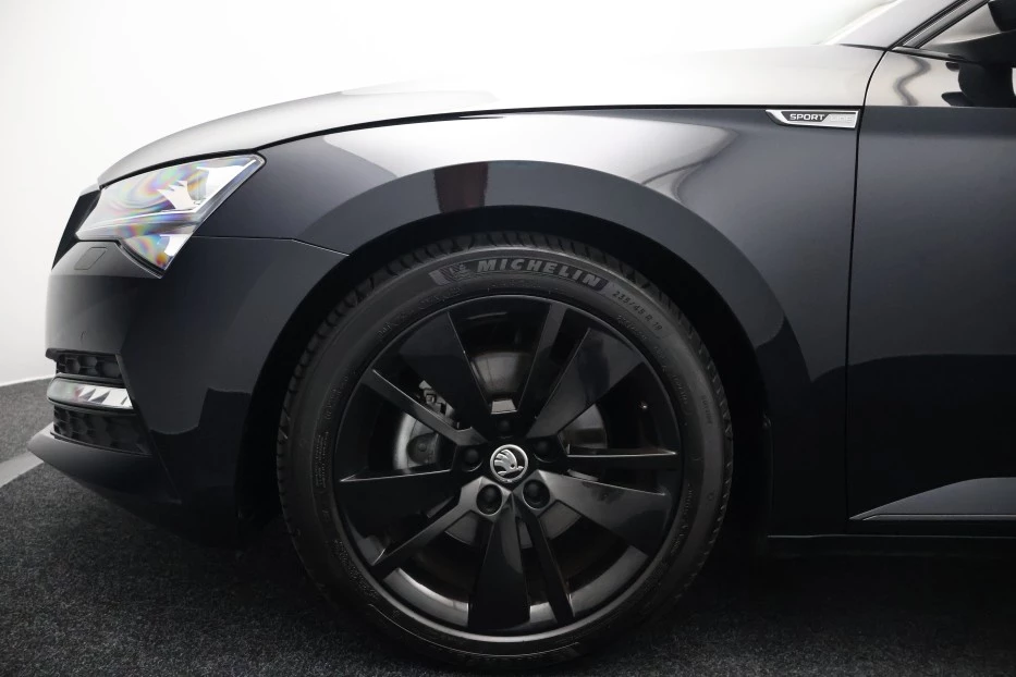 Hoofdafbeelding Škoda Superb