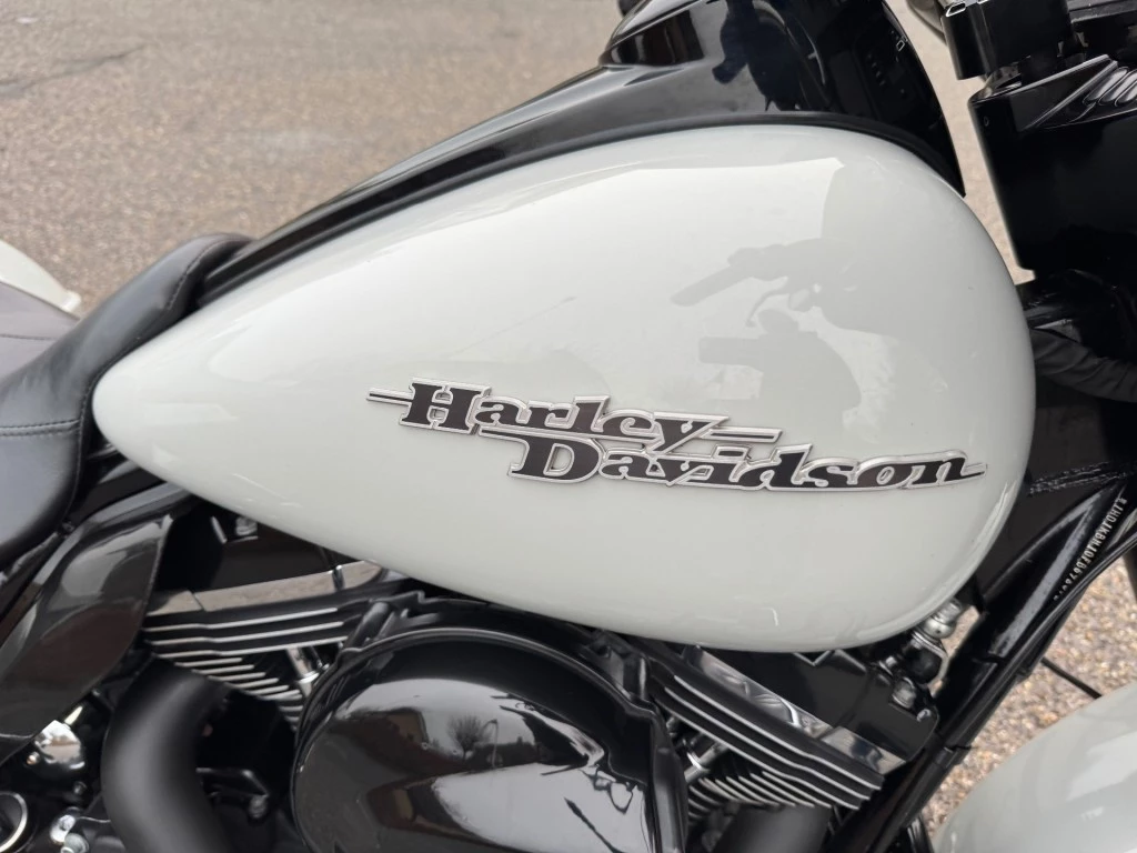 Hoofdafbeelding Harley-Davidson Street Glide