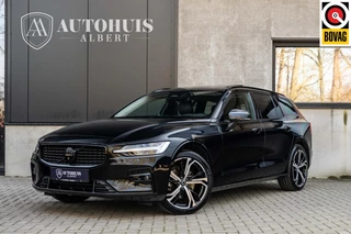 Volvo V60 2.0 B4 Ultra Dark B&W Massage Pano Trekhaak 19''