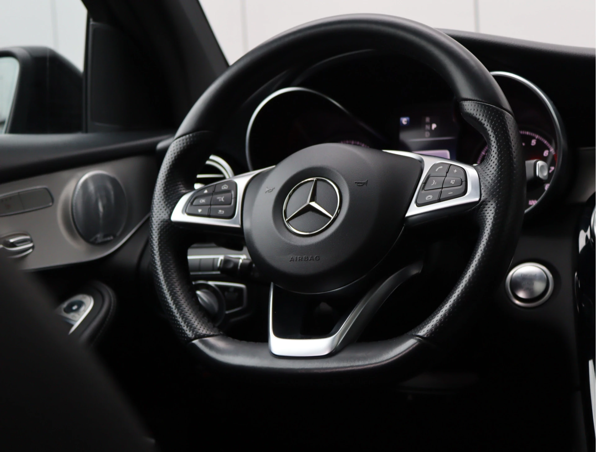 Hoofdafbeelding Mercedes-Benz GLC