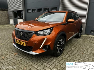 Hoofdafbeelding Peugeot 2008 Peugeot 2008 1.2 PureTech Allure / SCHADE!!