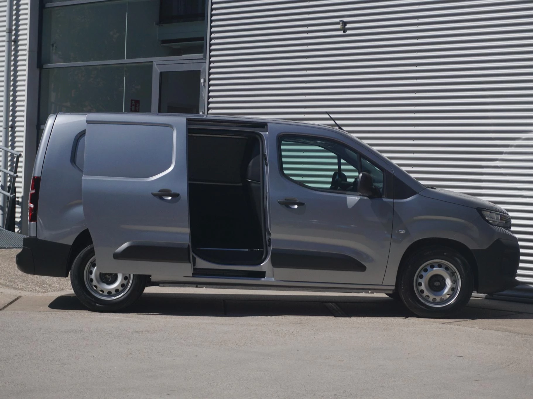 Hoofdafbeelding Peugeot e-Partner