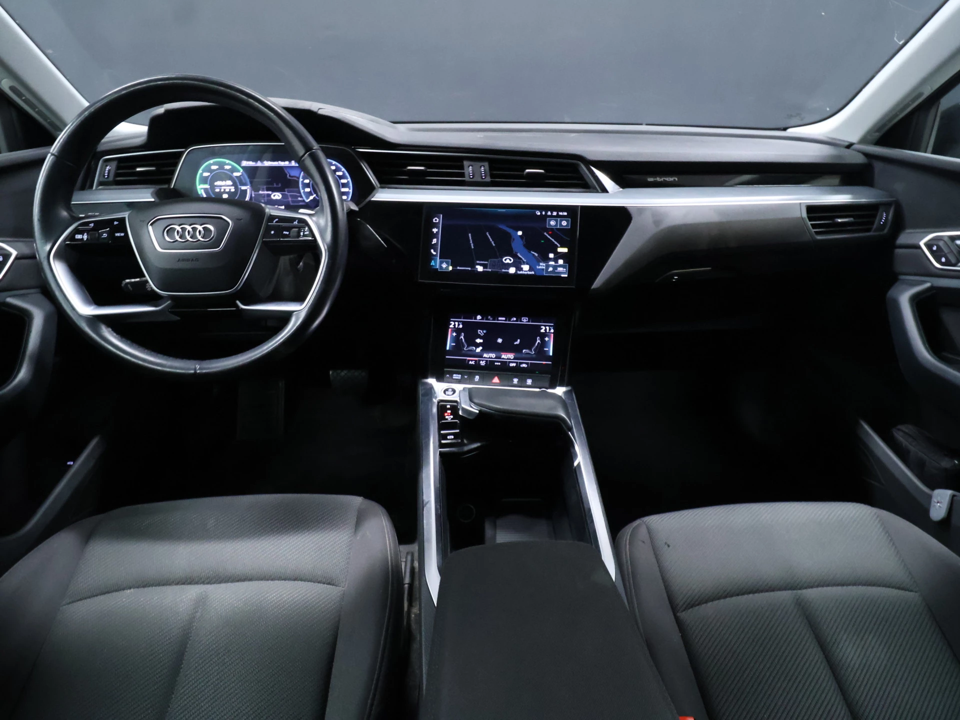 Hoofdafbeelding Audi e-tron