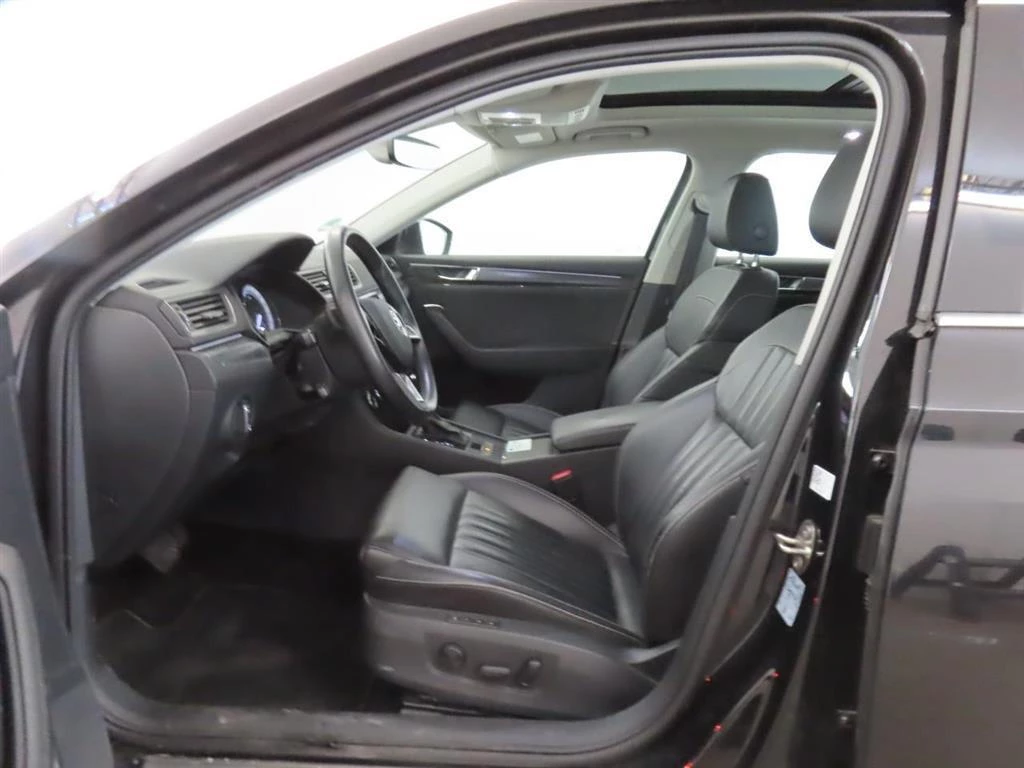 Hoofdafbeelding Škoda Superb