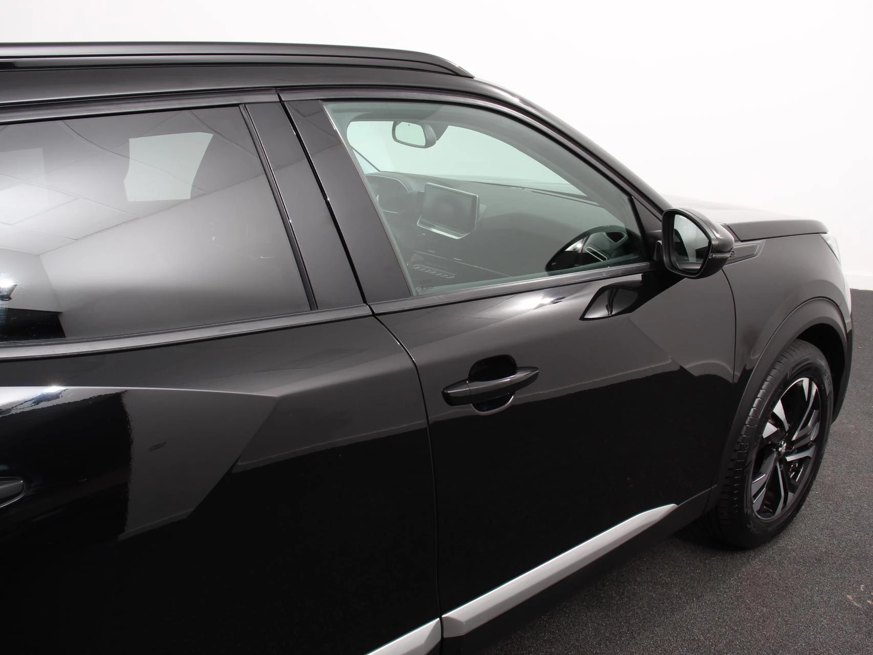 Hoofdafbeelding Peugeot e-2008