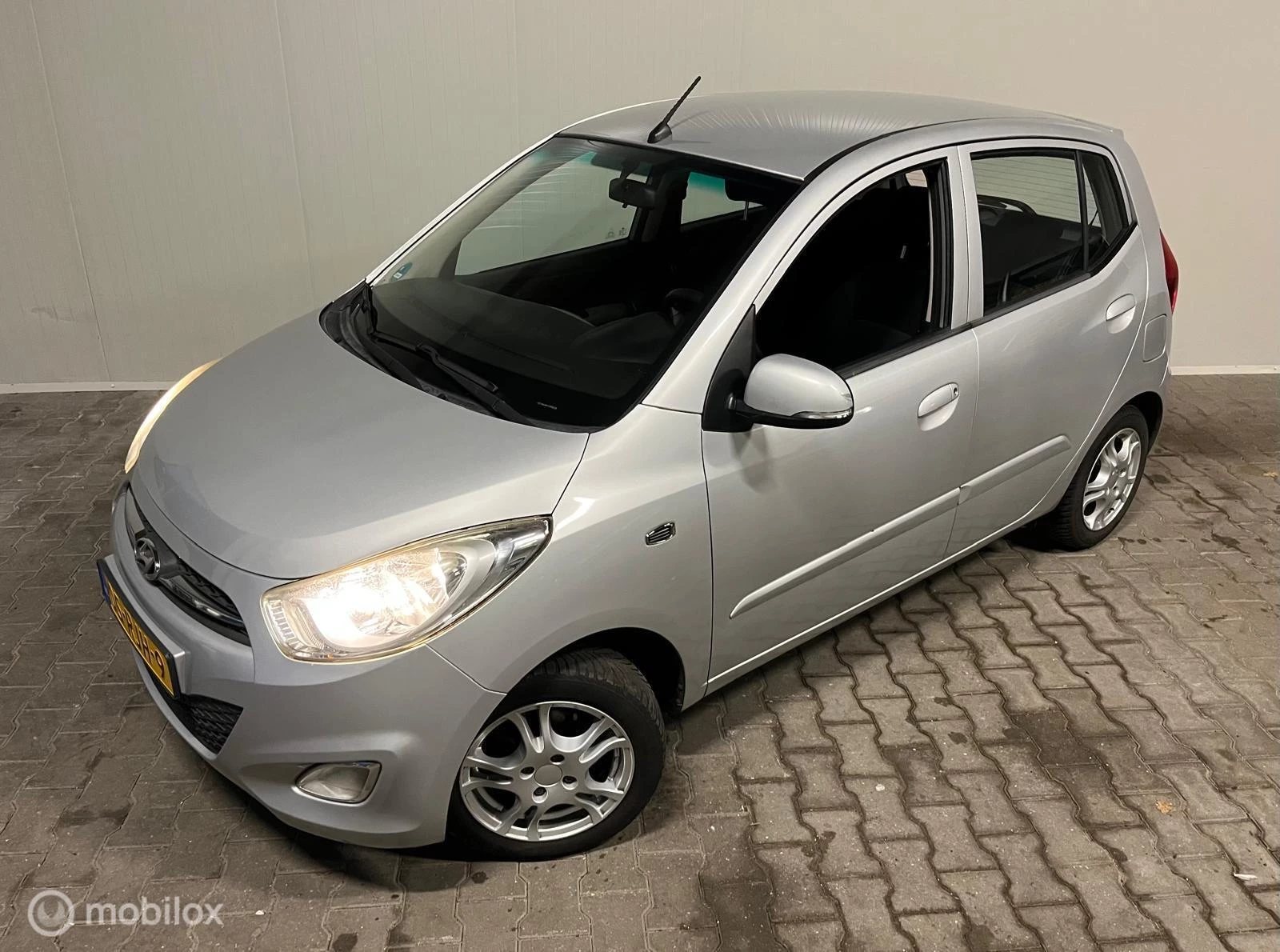 Hoofdafbeelding Hyundai i10