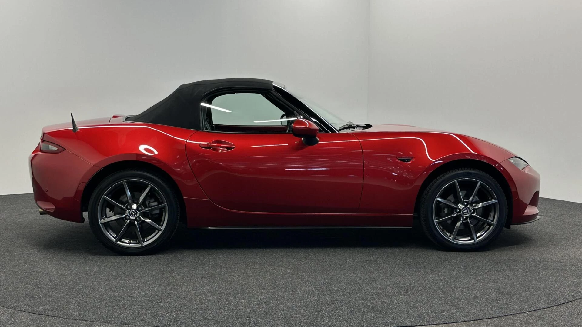 Hoofdafbeelding Mazda MX-5