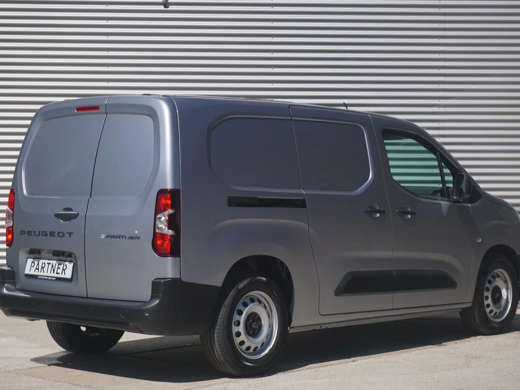 Hoofdafbeelding Peugeot e-Partner