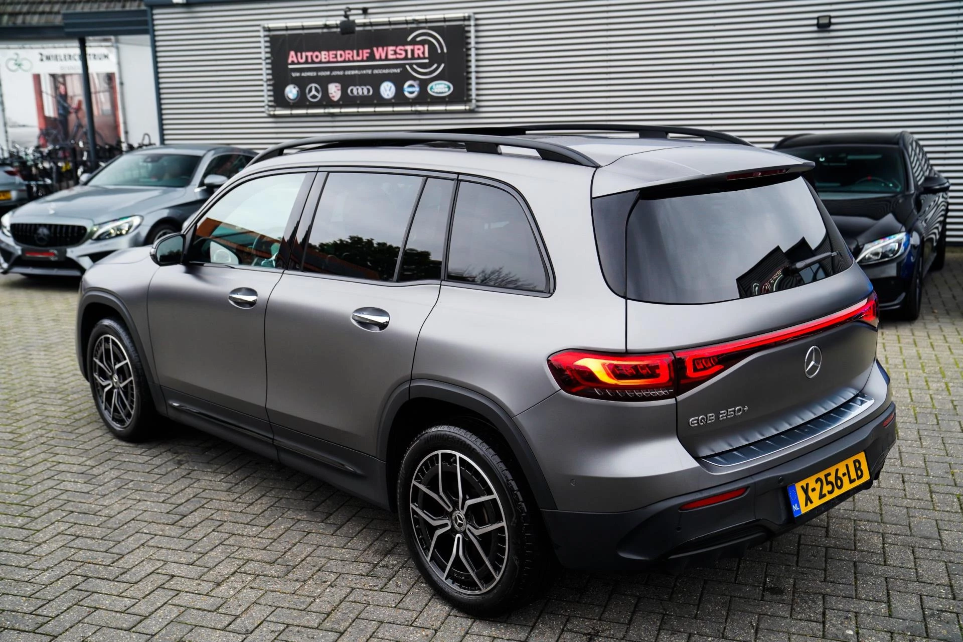 Hoofdafbeelding Mercedes-Benz EQB